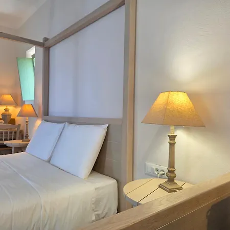 Alona Luxury Apartament *