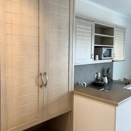 Alona Luxury Villas *