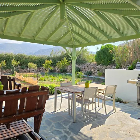Alona Luxury Villas شقة *