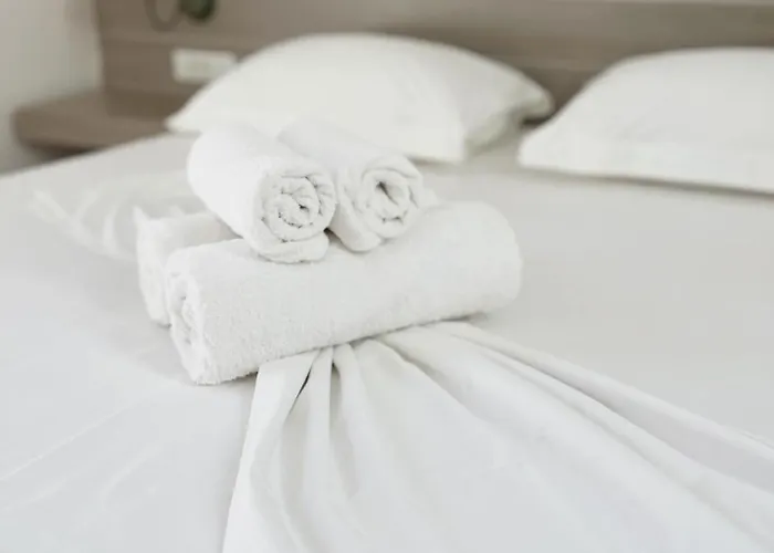 Alona Luxury