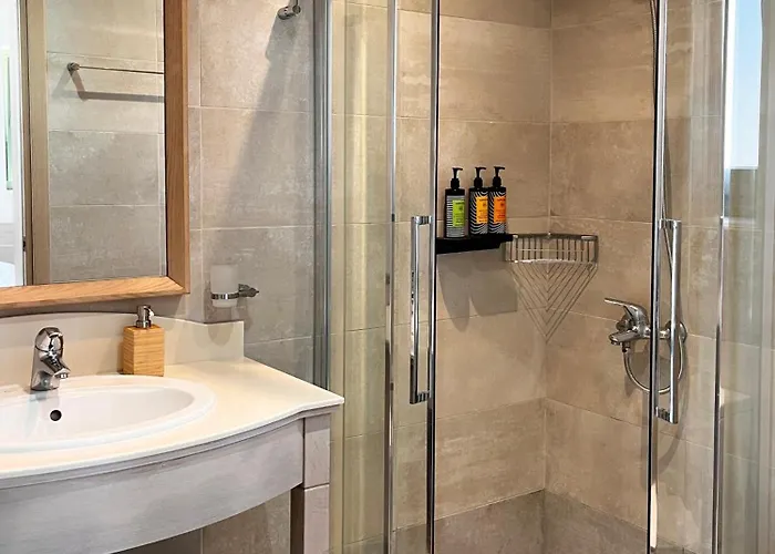 Alona Luxury Apartman Arkásza